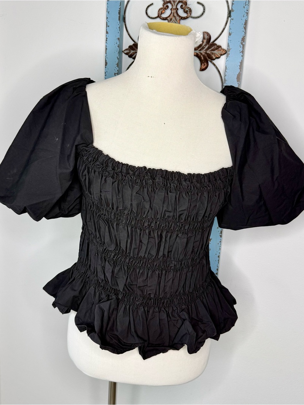 Astr The Label Sabina Black Puff Sleeve Top